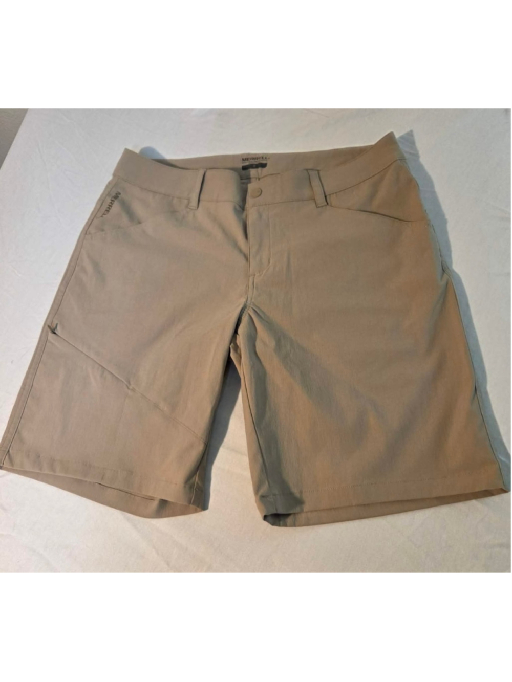 Merrell Women’s Outdoor Hiking Bermuda Shorts Tan Khaki Pockets Size 8 W-200